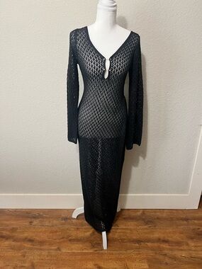 GuliriFei Black Sheer Crochet Maxi Dress with Keyhole Detail